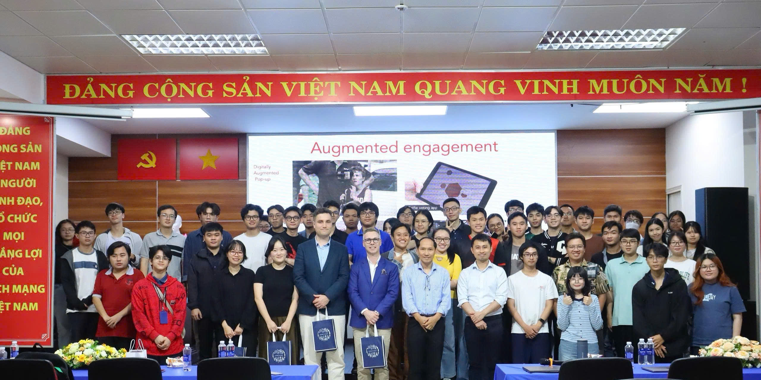 Xem chi tiết