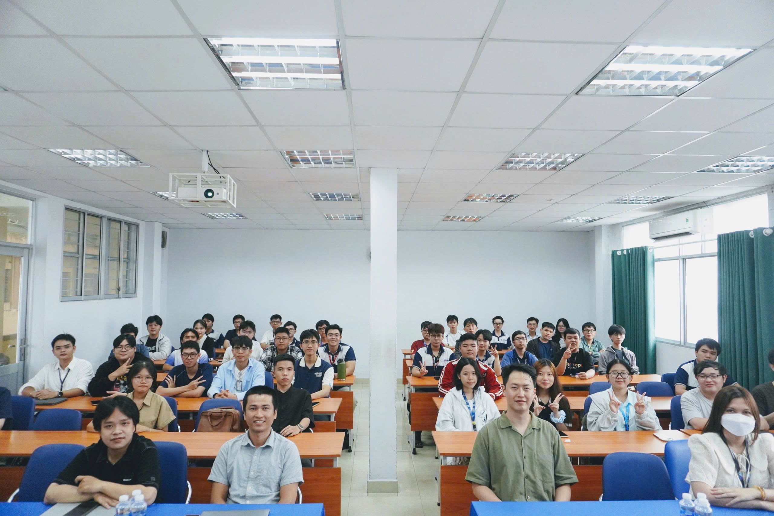 Xem chi tiết
